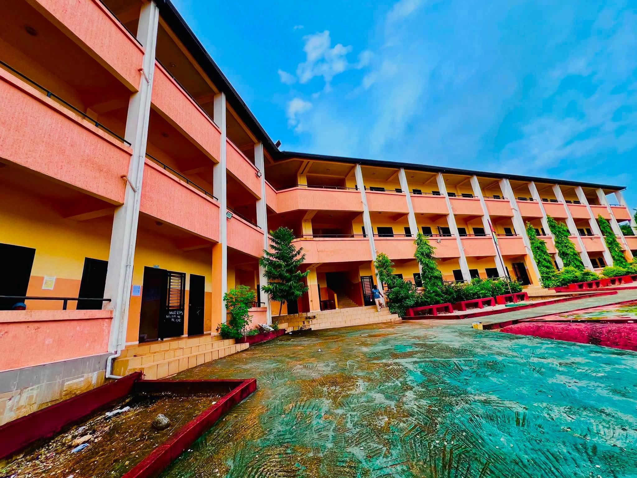 Le bâtiment principal
